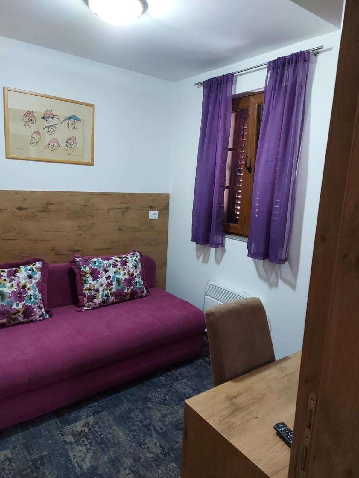 Hotel Tilia Cetinje Habitación foto